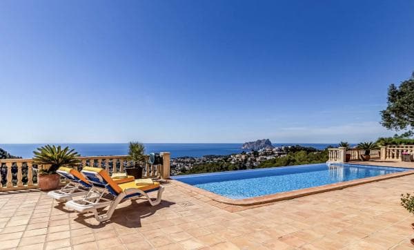 Chalet independiente en venta en Benimeit-Tabaira, Moraira
photo 1