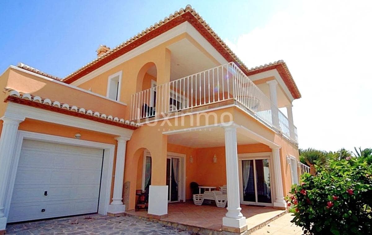 Venta de chalet independiente en Pinar de Advocat-Cometa, Moraira
photo 4