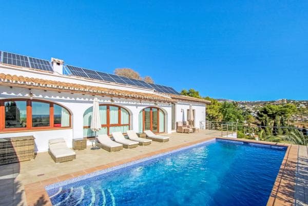 Chalet independiente en venta en Benimeit-Tabaira, Moraira
thumbnail 2