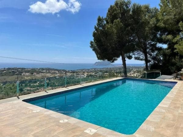 Chalet independiente en venta en Pinar de Advocat-Cometa, Moraira
thumbnail 2