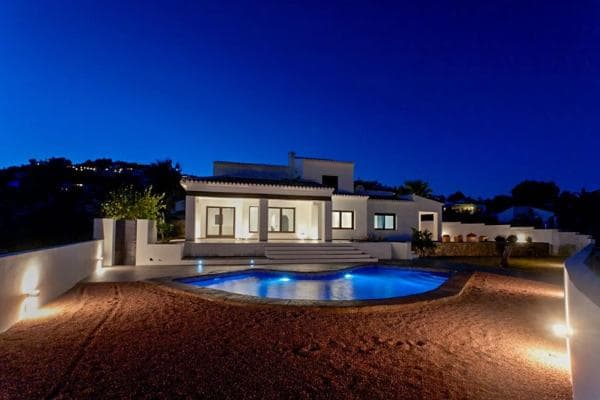 Chalet wolnostojący na sprzedaż w Casco urbano, Moraira thumbnail 2