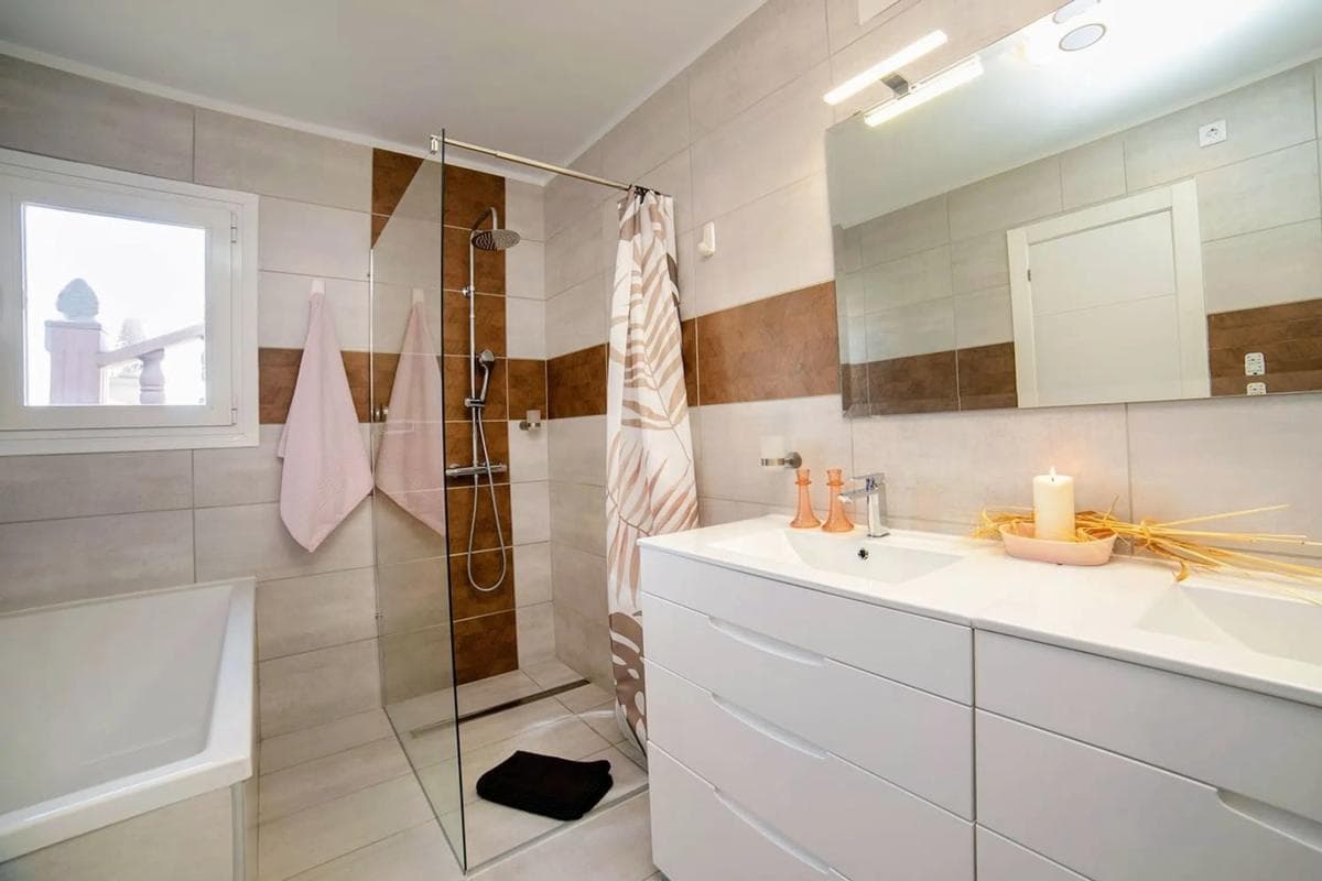 Sale of independent chalet in Pinar de Advocat-Cometa, Moraira
photo 4