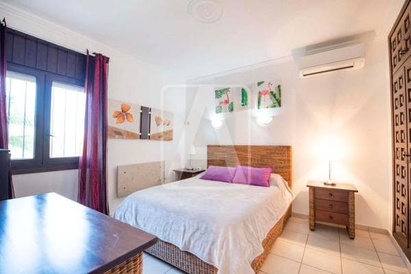 Chalet independiente en venta en Paichi, Moraira
thumbnail 1