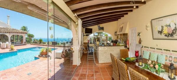 Chalet independiente en venta en Benimeit-Tabaira, Moraira
photo 1