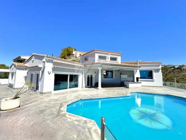 Chalet independiente en venta en Paichi, Moraira
thumbnail 1