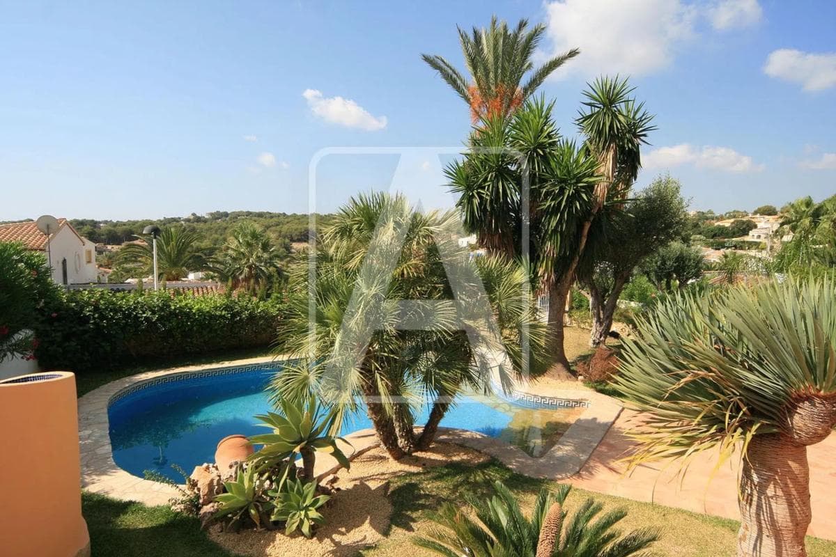 Sale of independent chalet in Pinar de Advocat-Cometa, Moraira
photo 4