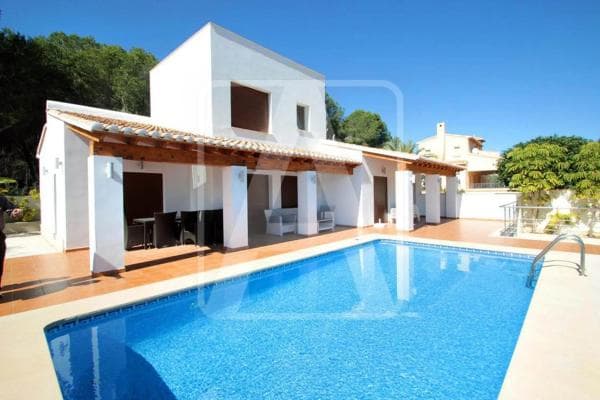 Chalet independiente en venta en Pinar de Advocat-Cometa, Moraira
thumbnail 1