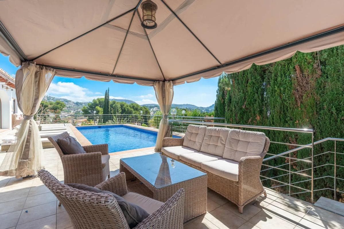Venta de chalet independiente en Calle Elche, Moraira
photo 4