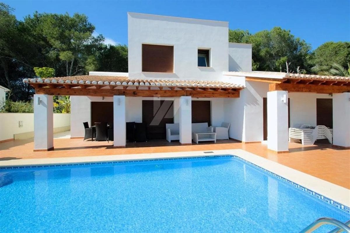 Sale of independent chalet in Pinar de Advocat-Cometa, Moraira
photo 4