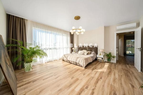 Chalet independiente en venta en Partida Carrió Park, Calpe
thumbnail 1