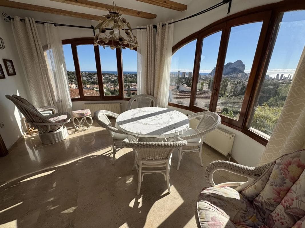 Venta de chalet independiente en Urbanización Cometa III, Calpe
photo 3