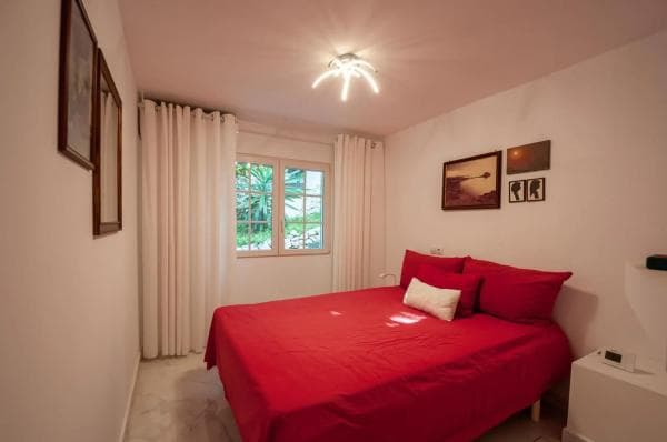 Chalet independiente en venta en Canuta, Calpe
thumbnail 1