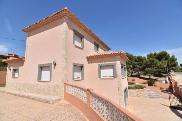 Chalet independiente en venta en Partida Los Pinos, Calpe
thumbnail 2