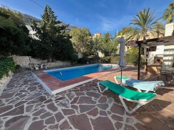 Chalet independiente en venta en maryvilla, Calpe
photo 1