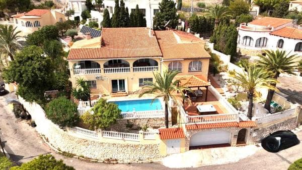 Chalet independiente en venta en Partida Maryvilla, Calpe
thumbnail 1
