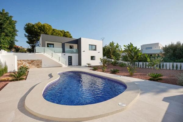 Chalet independiente en venta en Partida Los Pinos, Calpe
photo 1