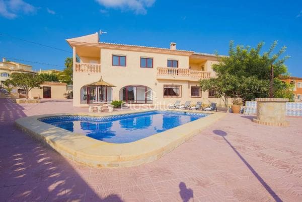 Chalet independiente en venta en Gargasindi, Calpe
photo 1