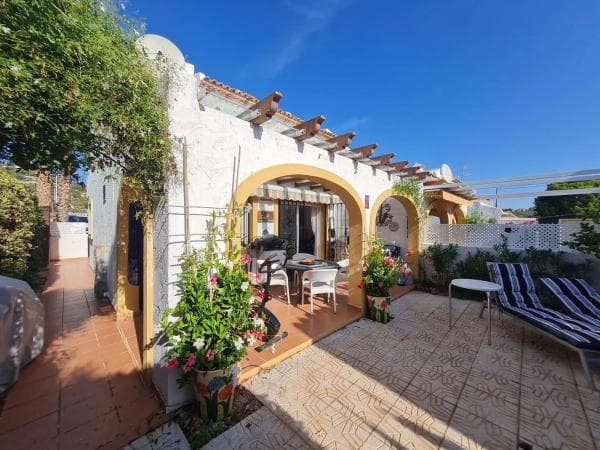 Chalet adosado en venta en Gargasindi , Calpe photo 1