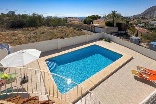 Chalet independiente en venta en Canuta, Calpe
photo 1