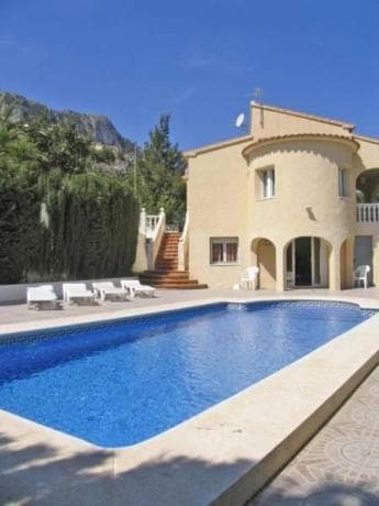 Chalet independiente en venta en maryvilla, Calpe
thumbnail 1