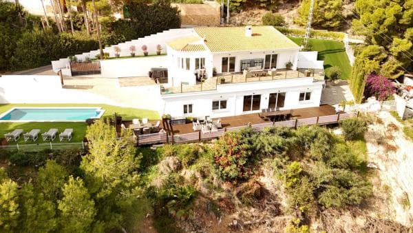 Chalet independiente en venta en Oltamar-Cucarres, Calpe
photo 1