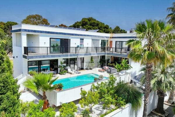 Chalet independiente en venta en Cometa-Carrió, Calpe
thumbnail 1