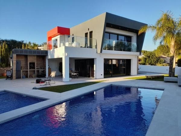 Chalet independiente en venta en Cometa-Carrió, Calpe
thumbnail 1