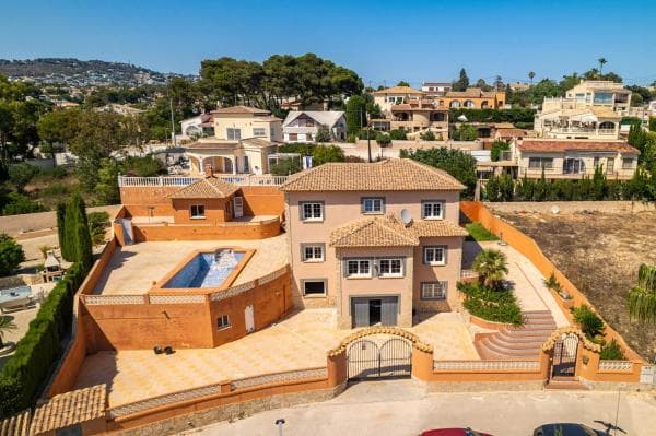 Chalet independiente en venta en Partida Los Pinos, Calpe
photo 1