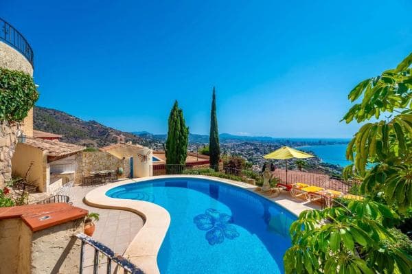 Chalet independiente en venta en maryvilla, Calpe
thumbnail 2