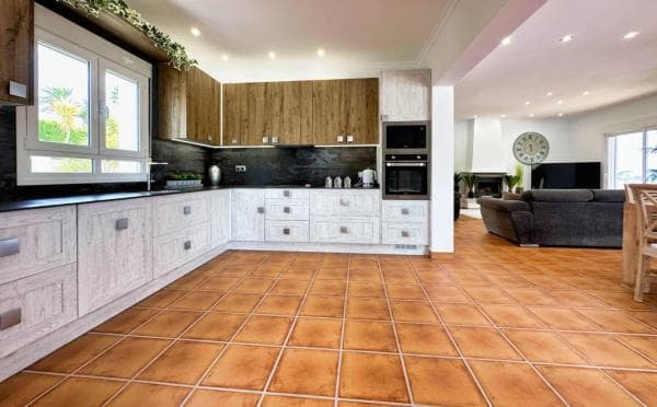Chalet independiente en venta en Partida la Empedrola, 4, Calpe
thumbnail 1