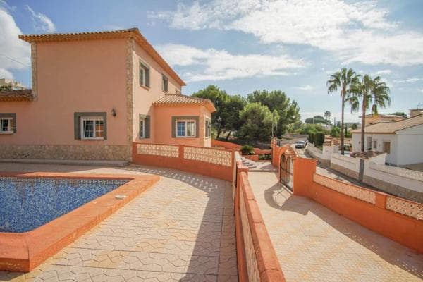 Chalet independiente en venta en Partida Los Pinos, Calpe
photo 1