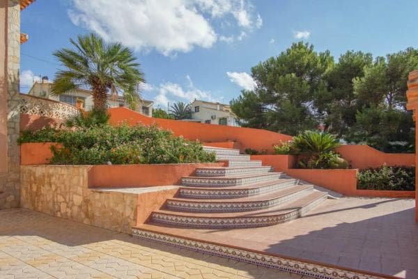 Chalet independiente en venta en Partida Los Pinos, Calpe
thumbnail 1