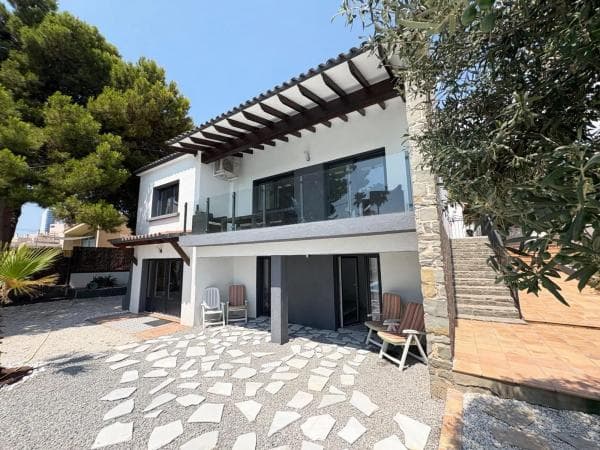 Chalet independiente en venta en Partida Enchinent, Calpe
thumbnail 1
