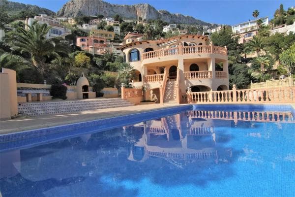Chalet independiente en venta en maryvilla, Calpe
photo 1