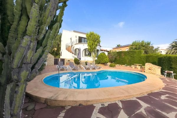 Chalet independiente en venta en Canuta, Calpe
thumbnail 1