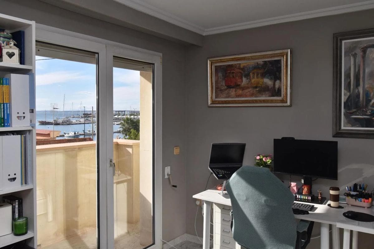 Venta de piso en Playa Levante, Santa Pola
photo 2