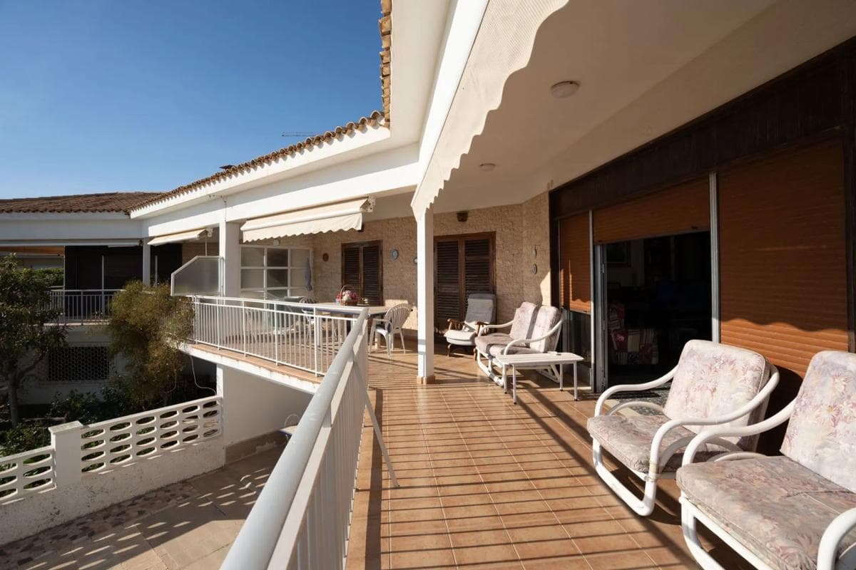 Venta de piso en Avenida Armada Española n 10, Santa Pola
photo 2
