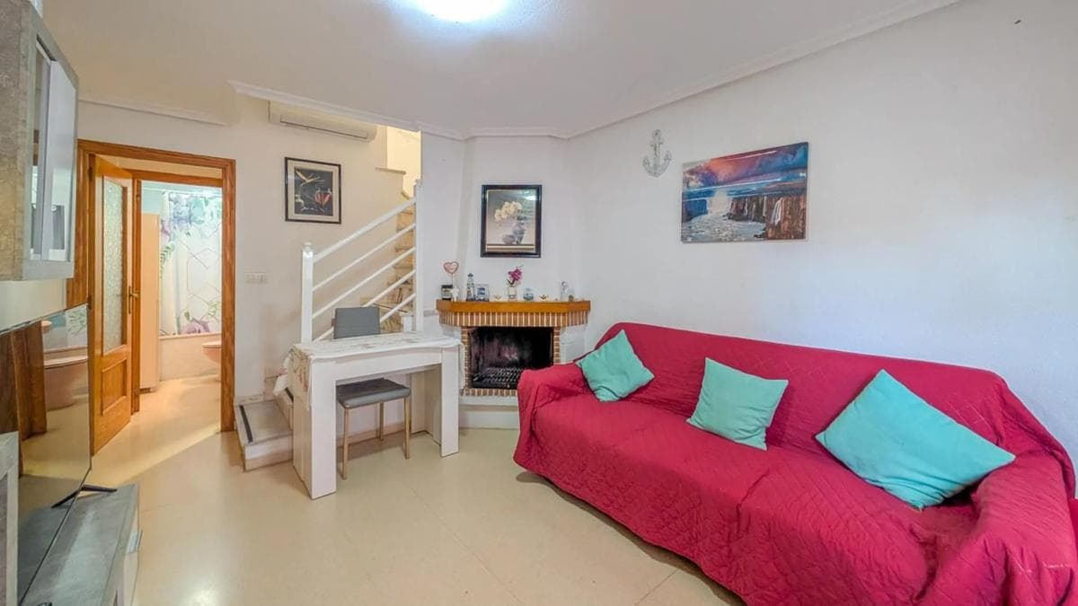 Venta de chalet independiente en Calle Elda, Santa Pola
photo 2