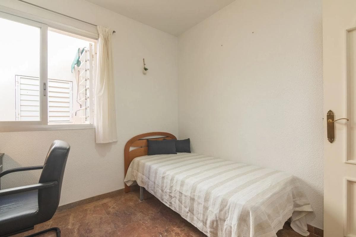 Venta de piso en CL SAN VICENTE, 1, Santa Pola
photo 2