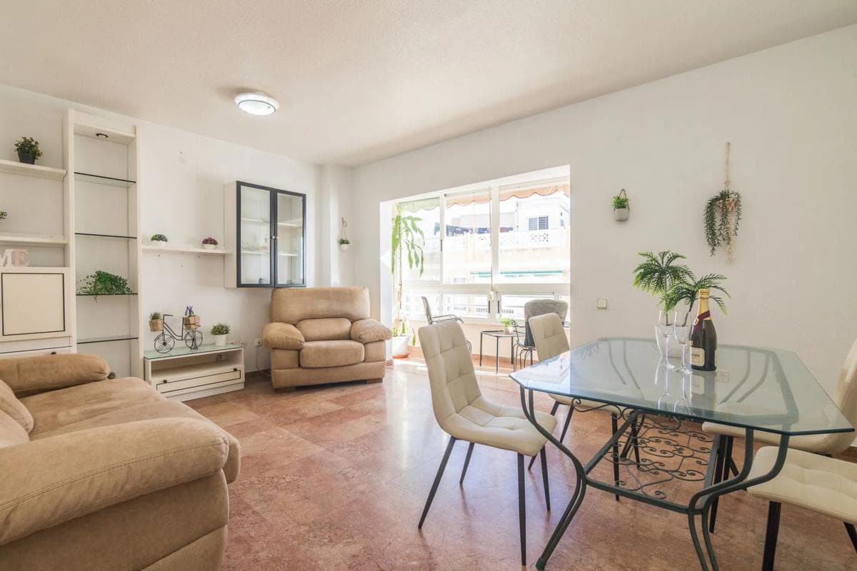 Venta de piso en CL SAN VICENTE, 1, Santa Pola
photo 3
