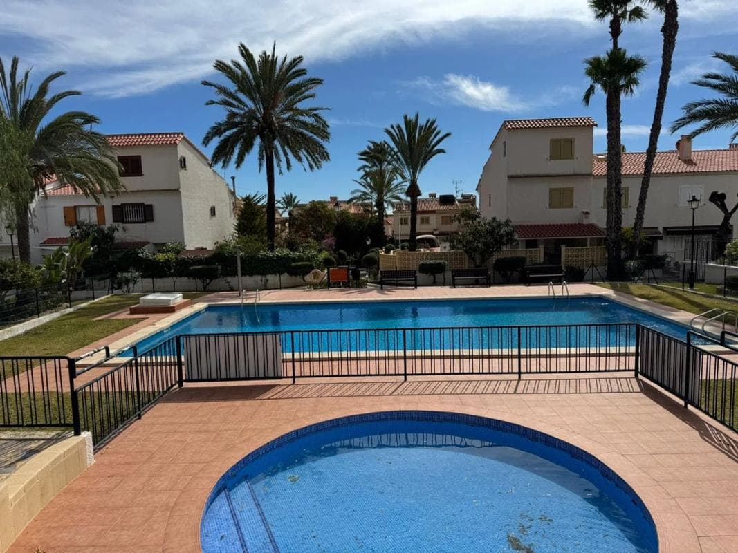 Venta de piso en Avenida de la Armada Española, Santa Pola
photo 3