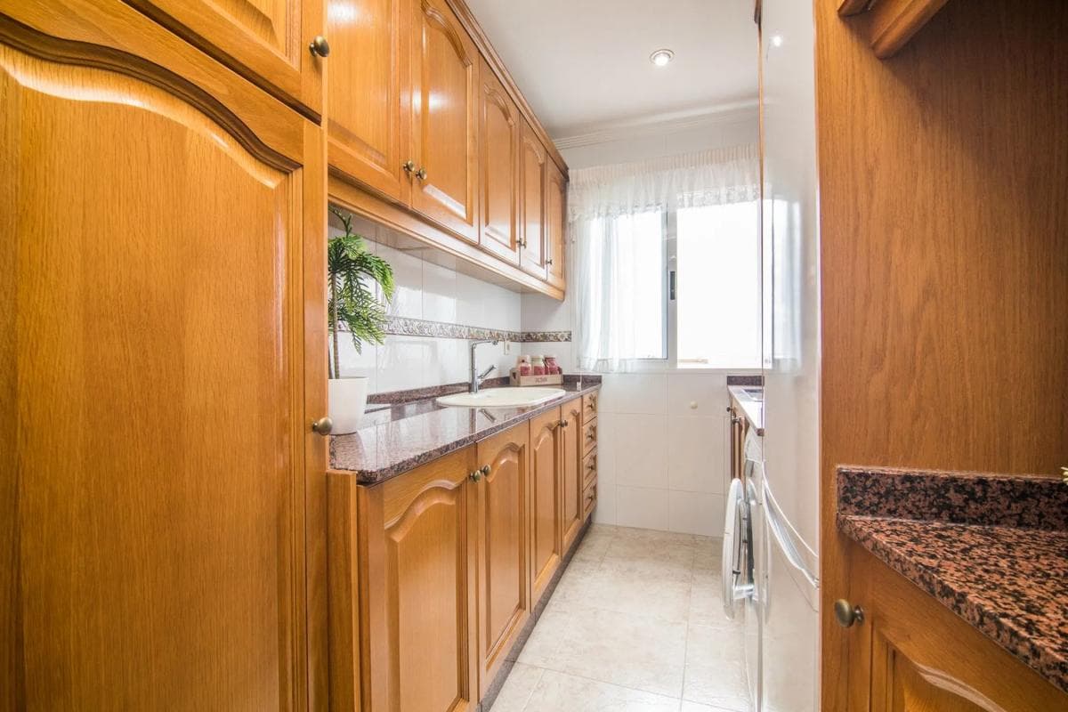Venta de piso en Armada Española, Santa Pola
photo 2