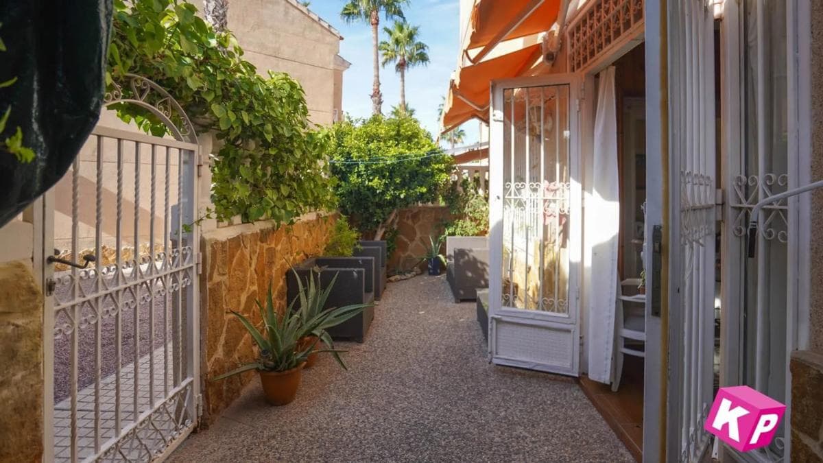 Venta de chalet independiente en Calle Logroño, Santa Pola
photo 2