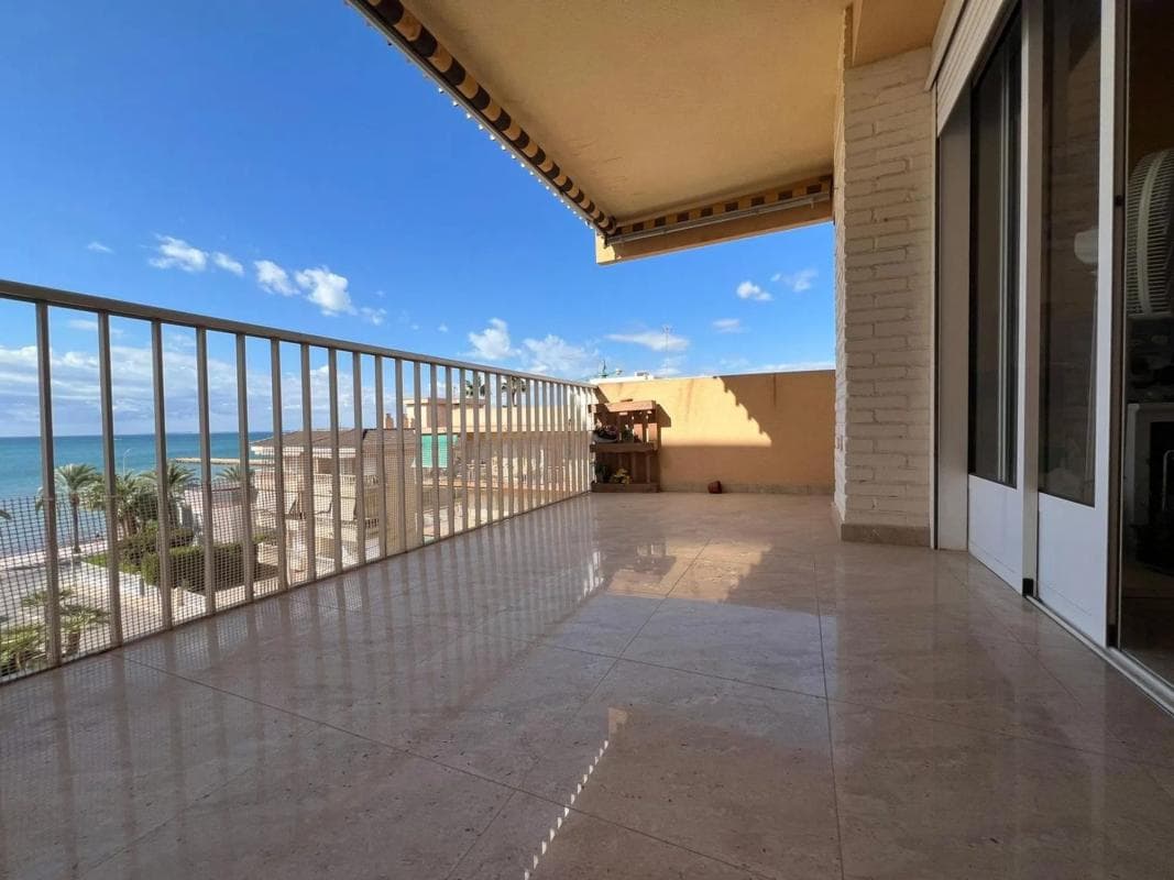 Venta de piso en Calas de Santiago Bernabeu, Santa Pola
photo 2