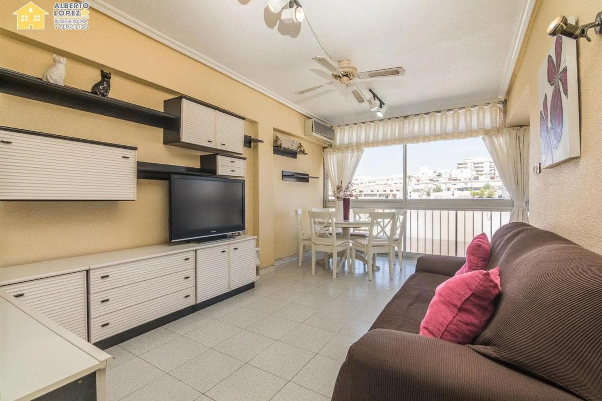 Venta de piso en Calas de Santiago Bernabeu, Santa Pola
photo 2