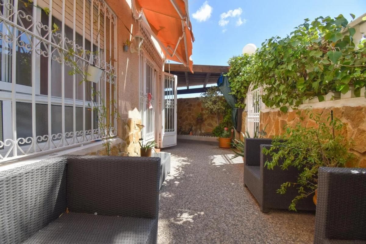 Venta de chalet independiente en Calle Logroño, Santa Pola
photo 3