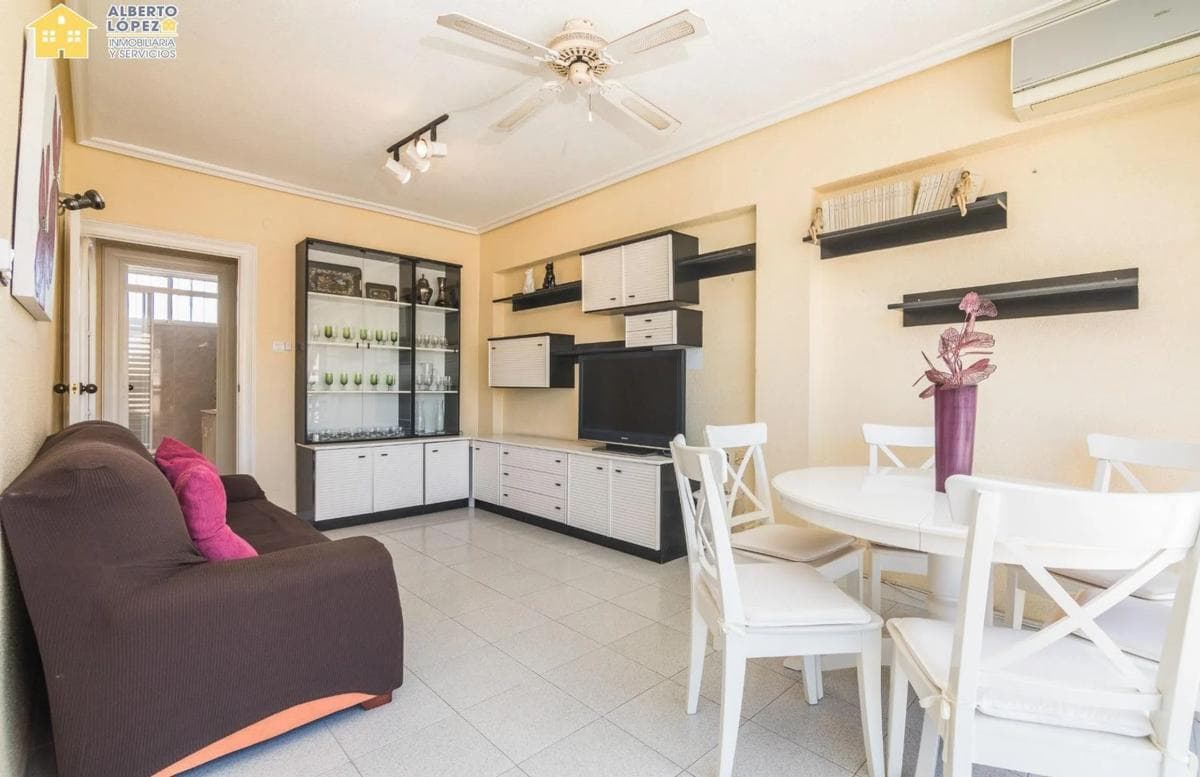 Venta de piso en Calas de Santiago Bernabeu, Santa Pola
photo 5