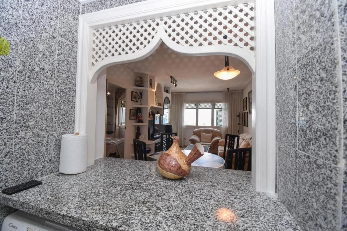 Venta de piso en Avenida Santiago Bernabéu, Santa Pola
photo 3
