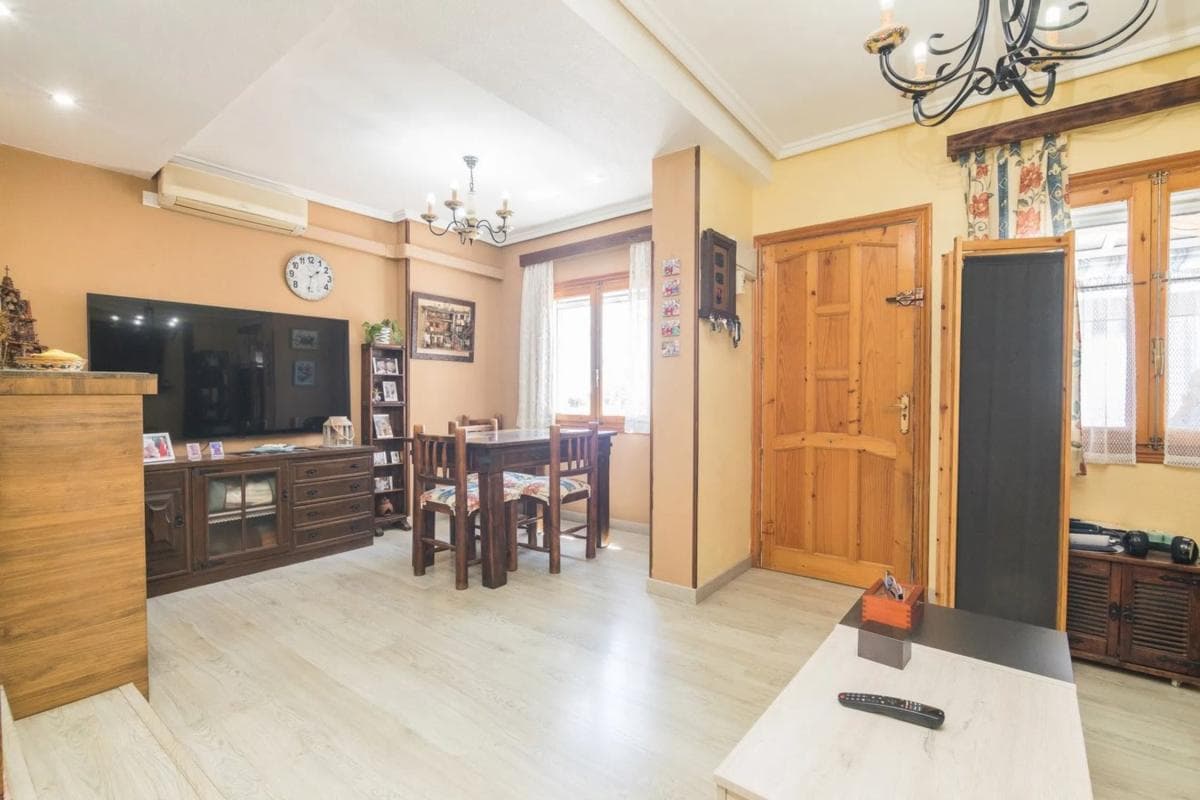 Venta de chalet adosado en Calle Juan Sebastián Elcano , Santa Pola photo 5