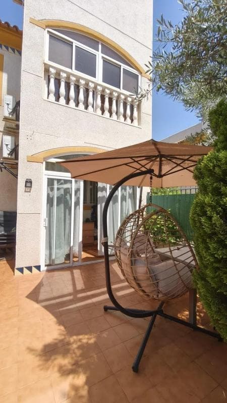 Venta de chalet adosado en Urbanizaciones , Guardamar del Segura photo 2